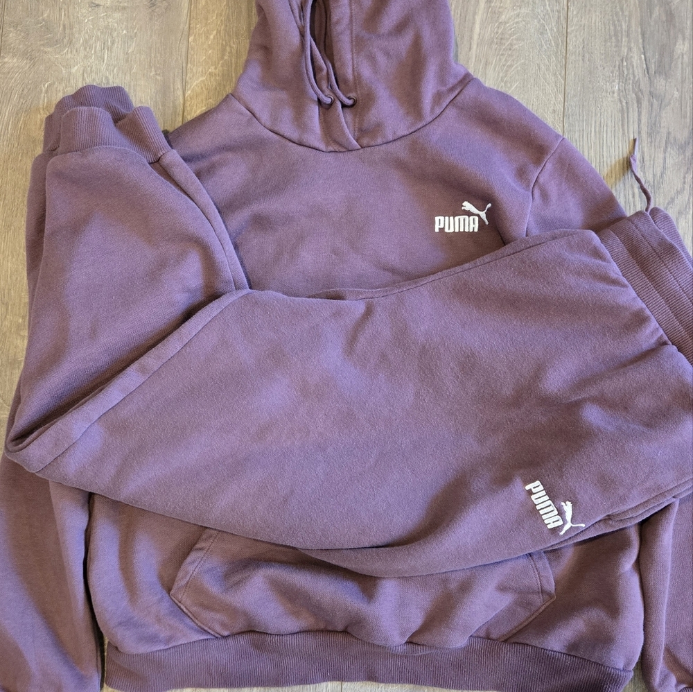 Puma Purple Hoodie and Sweatpants  Top &  Joggers Xl Sweatsuit Plum Matching